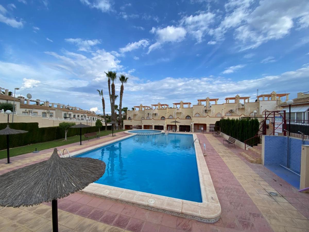 Golf Sun Bungalow Villamartin Exterior photo